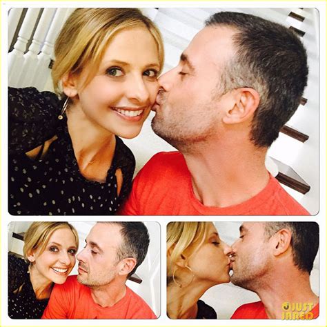 Sarah Michelle Gellar And Freddie Prinze Jr S Adorable Selfie Will Warm