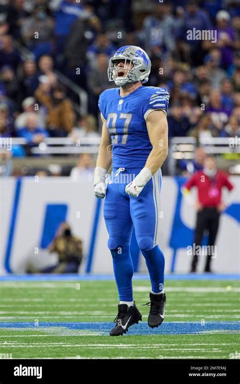 Detroit Lions Defensive End Aidan Hutchinson 97 Reacts Against The