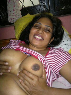 Srilankan Milf IMG Porn Pic