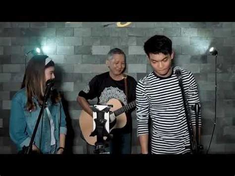 Rumah Kita God Bless Lirik Nabila Suaka Ft Tri Suaka Youtube