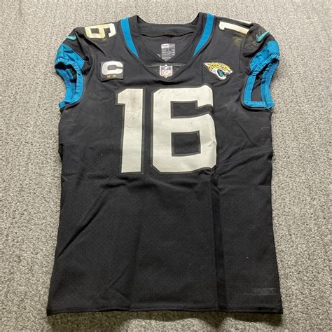 London Games - Jaguars Trevor Lawrence Game Worn Jersey (10/30/22) Size ...