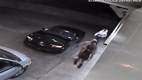 Wild Video Shows Woman Fighting Off Two Armed Carjackers At Atlanta Gas Station Ktla