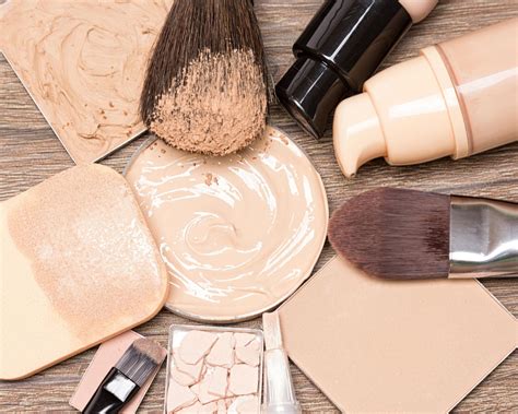 How To Apply Foundation For A Flawless Natural Look