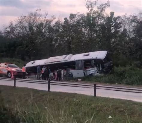 Ini Kronologi Kecelakaan Maut Bus Dan Truk Di Tol Cipali Okezone News