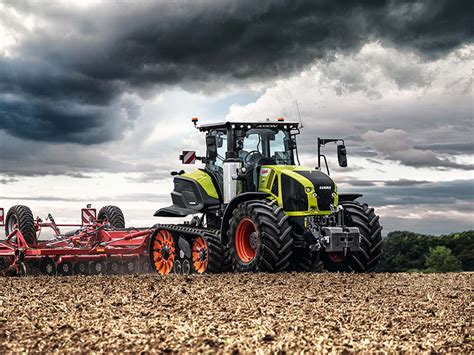 Claas Debuts Half Track Axion