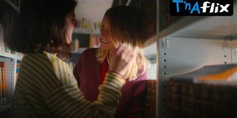 Chiara Bordi Lesbian Butt Scene In Prisma Tnaflix