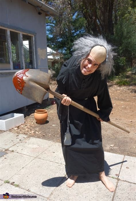 mord costume diy instructions