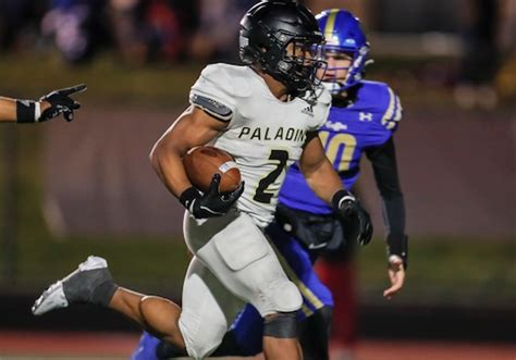 Football Photos Paramus Catholic Vs No 6 Donovan Catholic In The