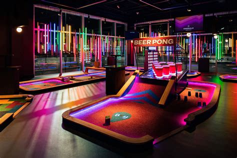 Puttshack | Upscale, Tech-Infused Mini Golf Experience