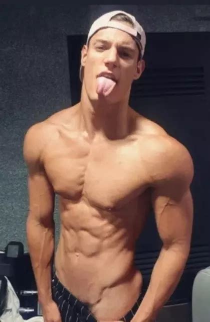 SHIRTLESS MALE MUSCULAR Lean Frat Jock Tongue Out Fun Beefcake PHOTO