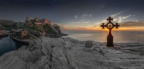 ekat pshfiakes apeikoniseis twn ohsayrwn toy agioy oroys