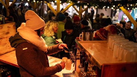 Festliche Stimmung Der Weihnachtsmarkt In Fulda Ist Er Ffnet