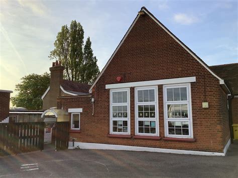 The Oaks Activity Centre Preschool Romford Gb Eng Nextdoor