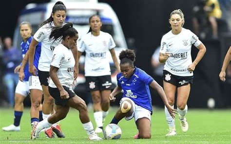 Corinthians é tricampeão da Supercopa feminina do Brasil