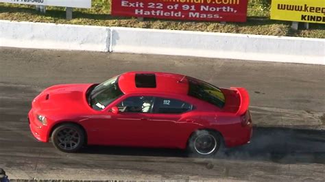 08 Charger Srt8 Vs 2000 Camaro Drag Race Youtube