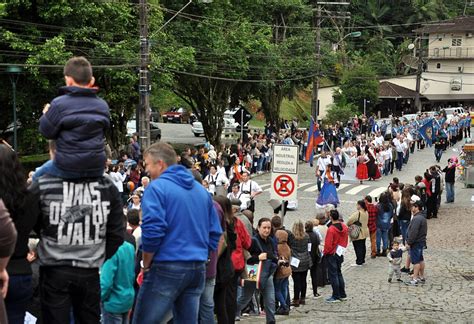 Anivers Rio De Blumenau Ter Programa O Especial Na Vila Itoupava