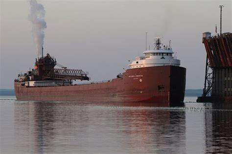 See 20 Monster Boats Of The Great Lakes In Gorgeous Photos