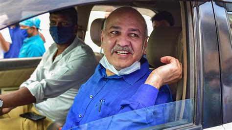 Cbi Raid At Manish Sisodia एक्साइज पॉलिसी पर कैसे घिरे मनीष सिसोदिया