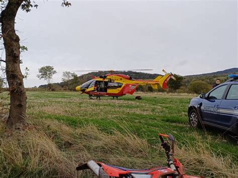 Un Homme Amputé Dune Jambe Après être Tombé De Sa Moto à Siaugues