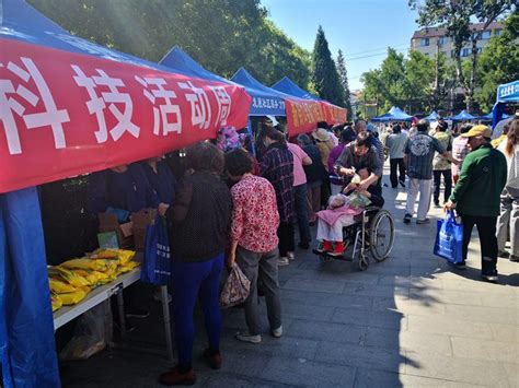 2019年度“爱在西城”进社区系列活动启动，保证“小活动”每周有 北晚新视觉