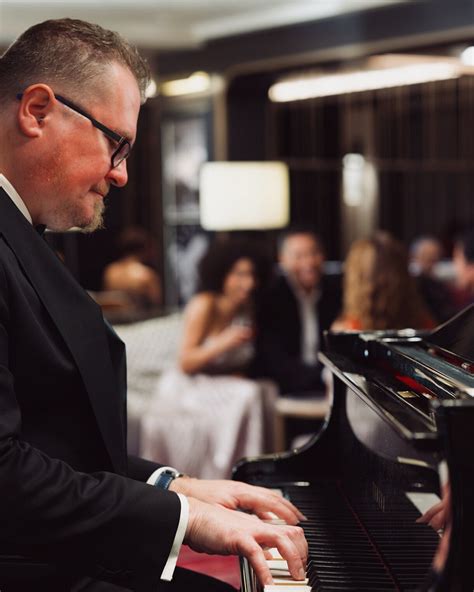 Crooners | Cocktail & Piano Lounge - Princess Cruises