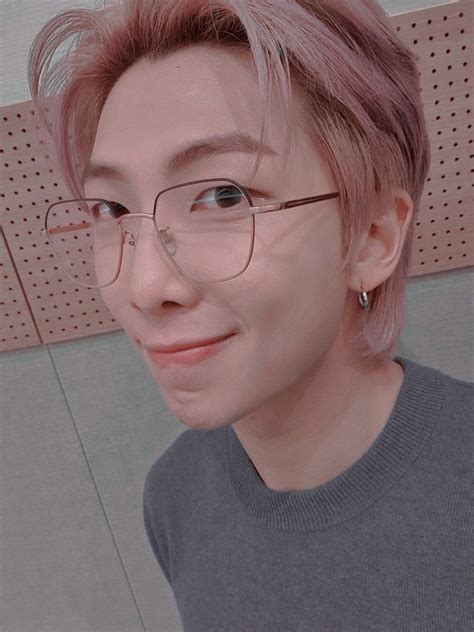 𝑵𝒂𝒎𝒋𝒐𝒐𝒏 𝑩𝑻𝑺 Namjoon Selca Kim Namjoon Namjoon Boyfriend Material