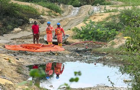 Oil Spill From Shell Pipeline Impacts Farms And A River In A Long