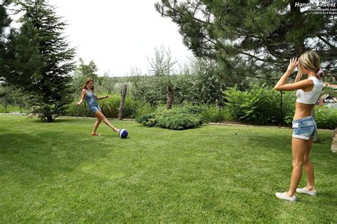 Hot Babe Hannah Sweet And Girlfriend French Kissing Outdoors Porn