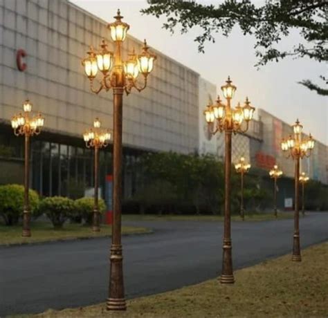 Aluminium Dual Arm Decorative Light Pole For Outdoor At 9500 Piece