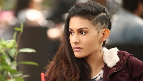 Amyra Dastur takes inspiration from hairstylist Sapna Bhavani for her ...