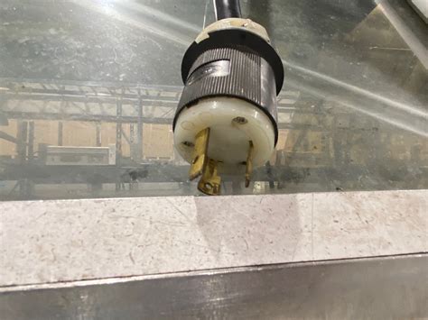 GILES GHM FULL COUNTERTOP HEATED HOT DELI FOOD WARMER MERCHANDISER WELL Vision Equipment