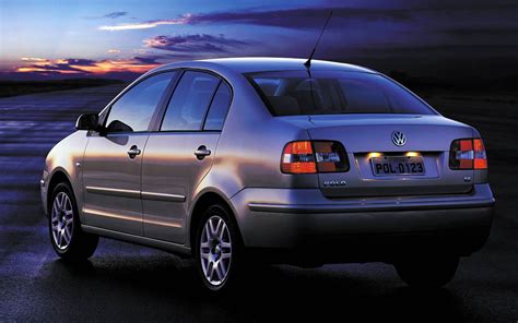 Vw Polo Sedan 2003 2005 Fotos Consumo E Detalhes