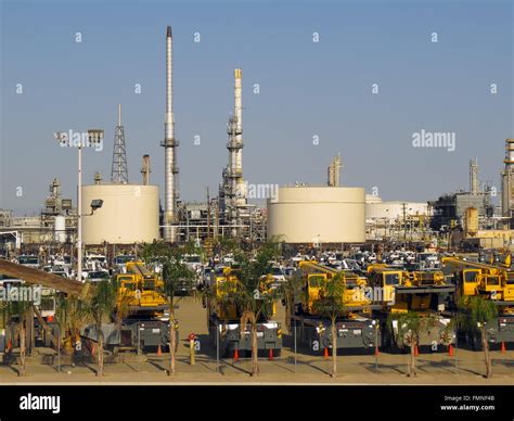 Kern county oil fields hi-res stock photography and images - Alamy