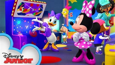 Eye On The Birdy Ball Minnie S Bow Toons Disneyjunior