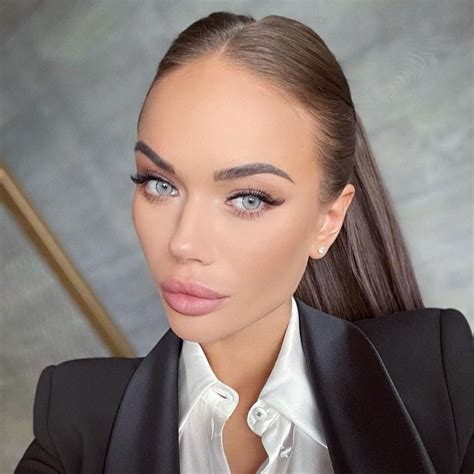 Звезда сериала «Домашний арест» Яна Кошкина стала ведущей музыкального ...