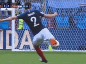 La frappe de Batard de Pavard élu plus beau but de la Coupe du monde 2018