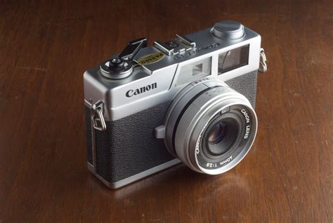 Vintage Canon Canonet 28 35mm Camera Rangefinder