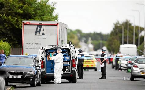 Attaque Au Couteau En Angleterre Deux Enfants Tués Onze Blessés Le