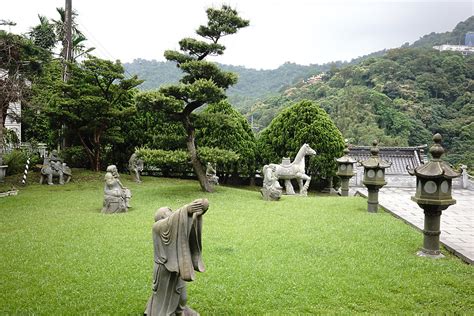 市區賞鳥散策 新店廣興河濱公園 新店桂山發電廠冰品部 And 中和白馬寺 蔡司zeiss 最新雙筒望遠鏡 Sfl 8x30 Mobile01