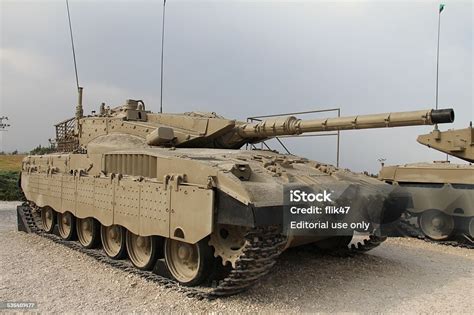 Merkava Mk Ii Tank Stock Photo - Download Image Now - Main Battle Tank ...