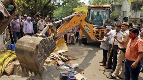 Delhis Anti Encroachment Drive Arvind Kejriwal Led Government Seeks