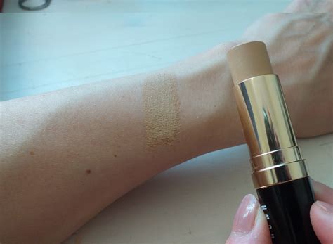 Meticulously Imperfect Bobbi Brown Skin Foundation Stick Review