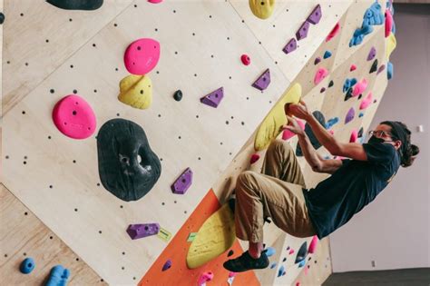 bouldering climbing wall  tasha hyman blog