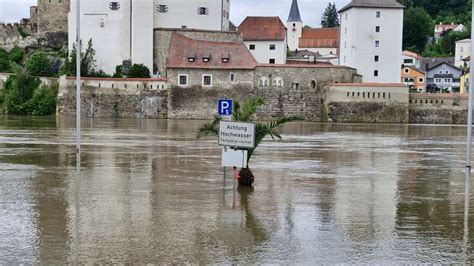 Nach Hochwasser In Bayern Dwd Warnt Vor Dauerregen Pegel Steigen Wieder