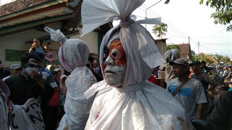 Horor Kirab Budaya Desa Pasuruhan Lor Kudus Haul Mbah Surgi Murang