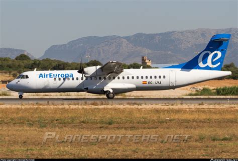 EC LYJ Air Europa ATR 72 500 72 212A Photo By Michael Pavlotski ID