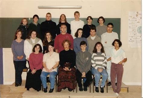 Photo De Classe Lyc E Isle Jourdain Terminale L De Lyc E