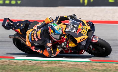 Motogp Gp Catalogna Binder Incidente Con Bagnaia Spaventoso Un