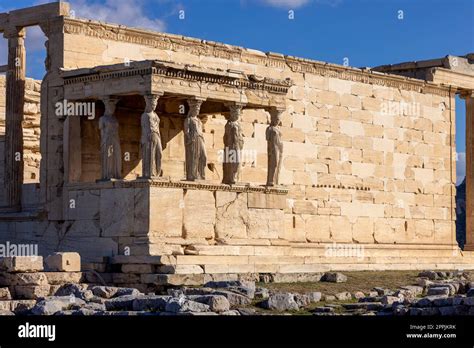 Erectheion Templo De Atenea Polias En La Acr Polis De Atenas Grecia