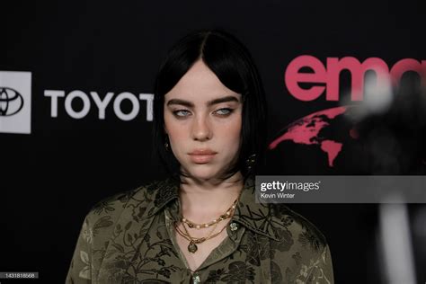 Billie Eilish Tours On Twitter Billie On The Green4ema Awards Green